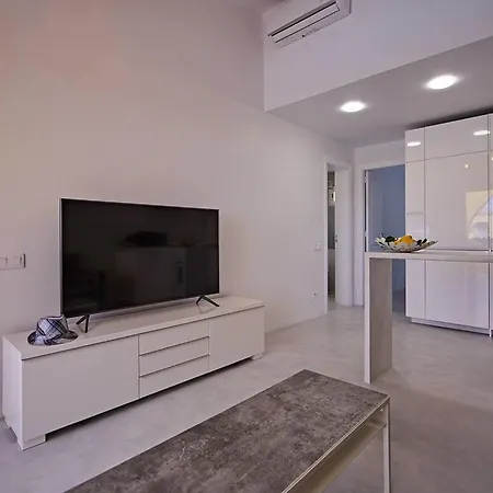 דירה Stylish Tisalaya 40 By Pride